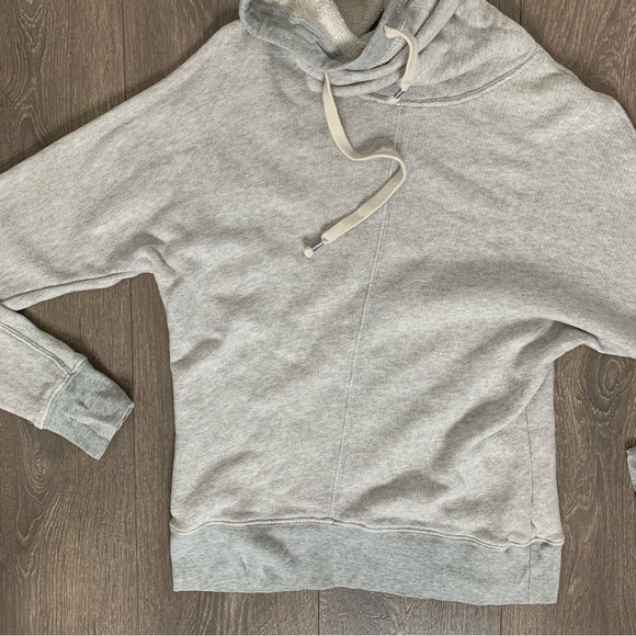 Aritzia TNA Clifton Sweatshirt Cowl Neck Sweater Y2k Hoodie Gray Size XS - Picture 10 of 16